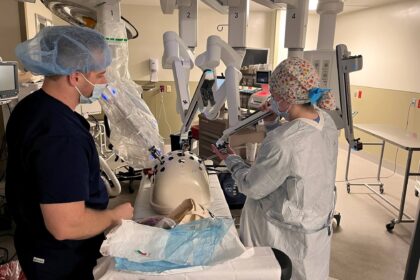 Healthcare Robotics-Surgical Robots